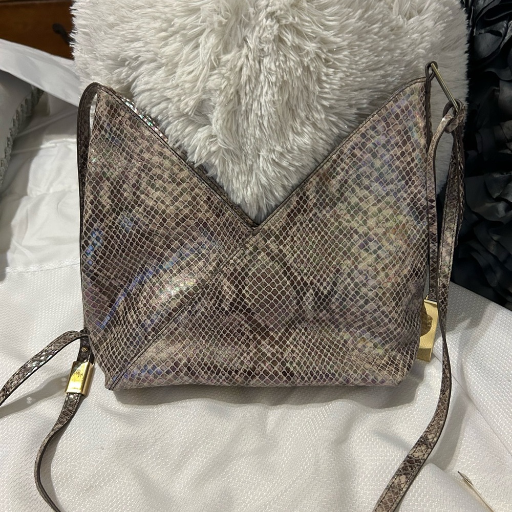 G.I.L.I envelope snakeskin purse - Picture 7 of 7